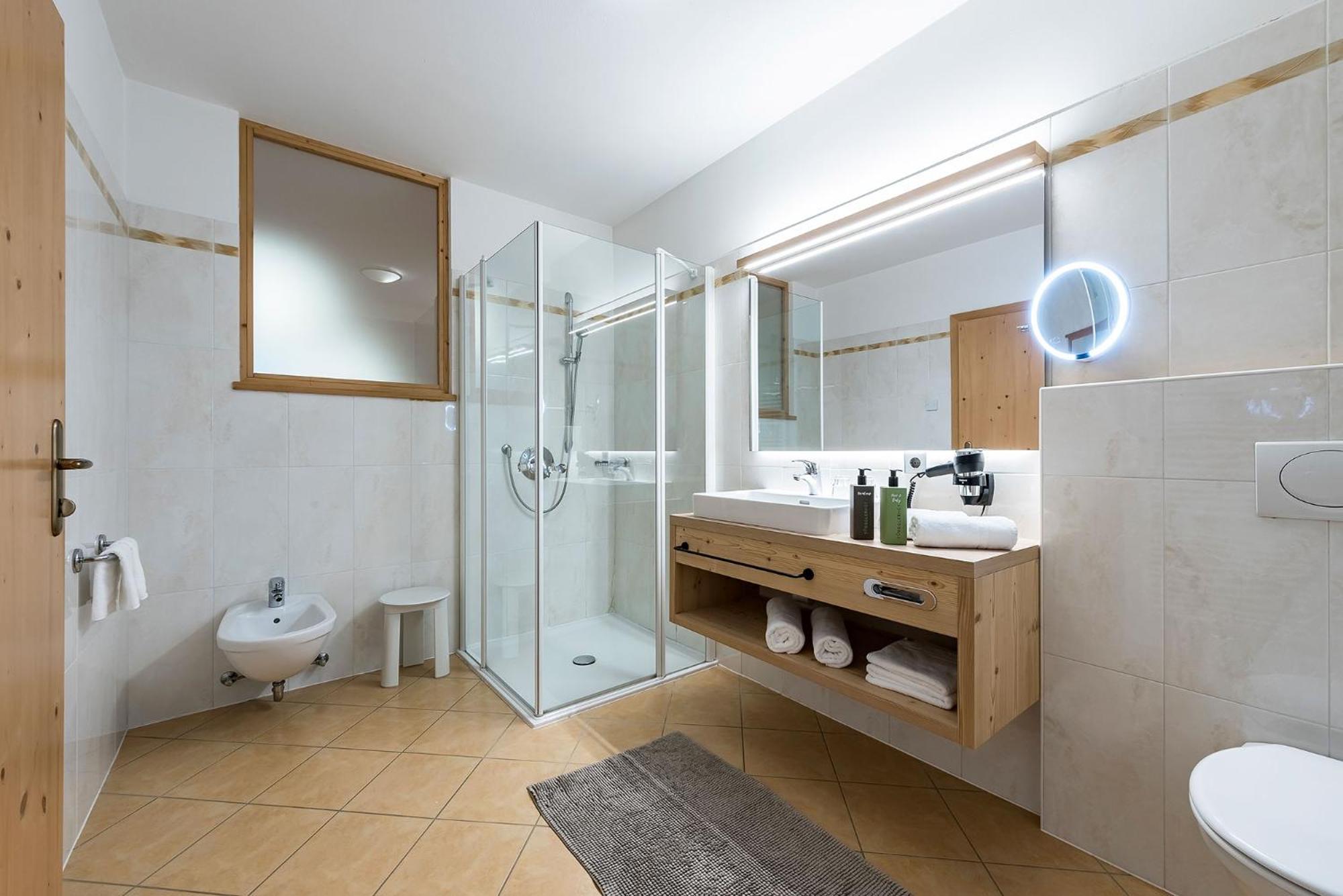 Hotel Torgglerhof 布列瑟农 外观 照片